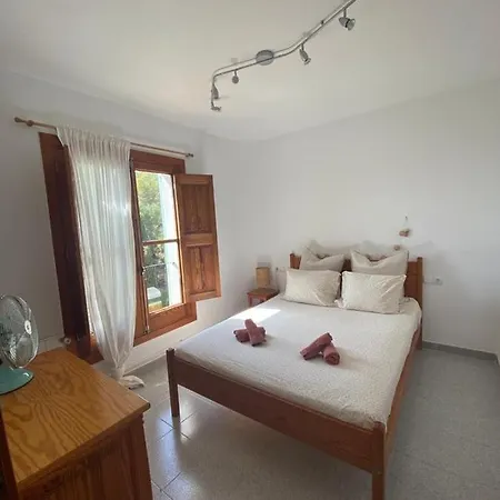 Ses Alzines Integrado En Habitada